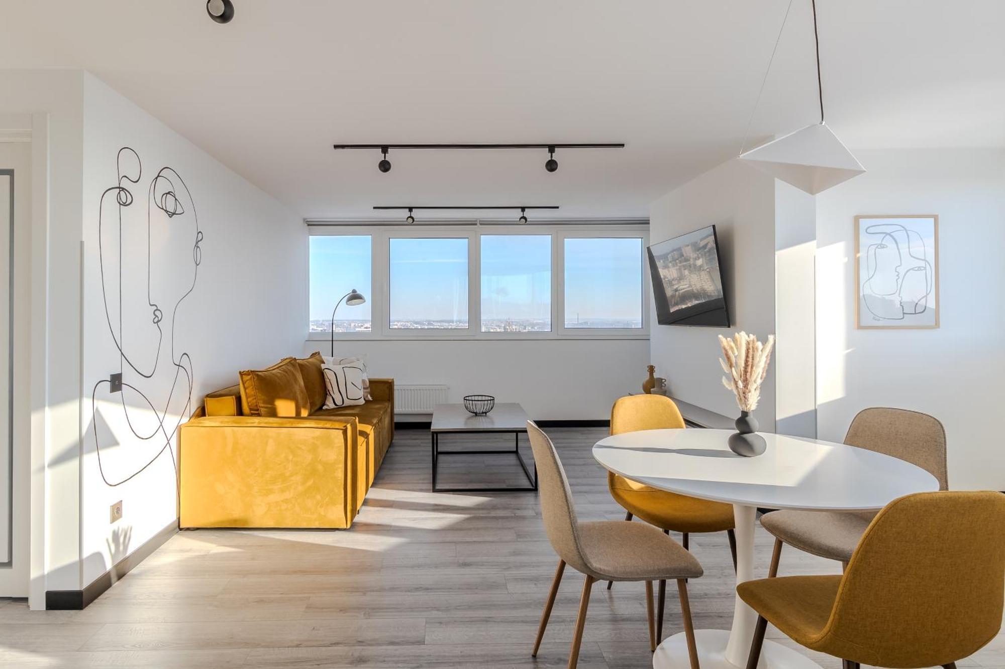 77 Views Apartments By Inshi Lviv Ngoại thất bức ảnh